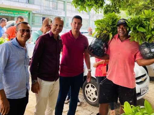 Camacã: Prefeitura chega a marca de 35 mil mudas de Cacau distribuídas para pequenos agricultores
